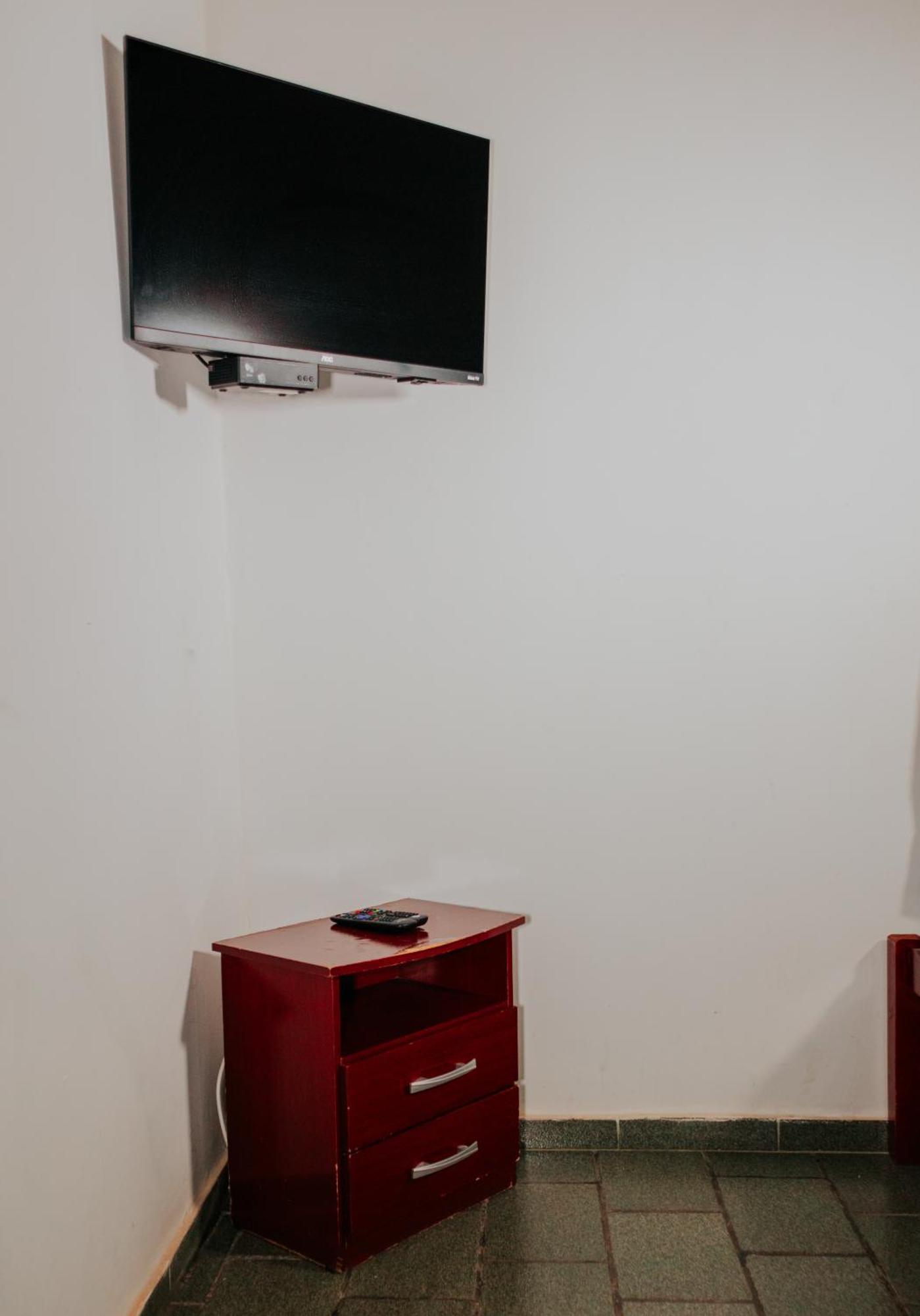 Hotel Santa Terezinha Alfredo Chaves Luaran gambar