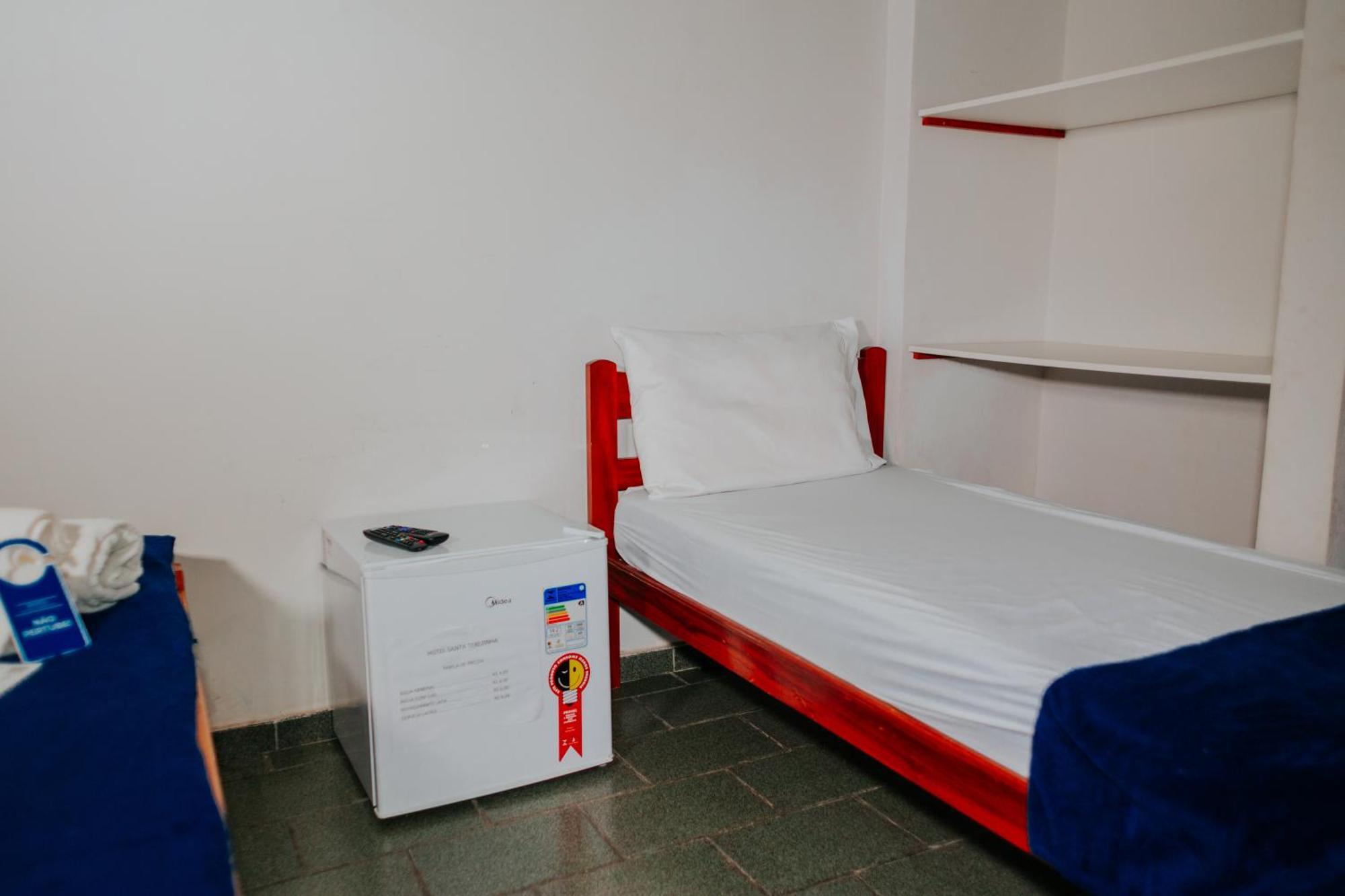 Hotel Santa Terezinha Alfredo Chaves Luaran gambar